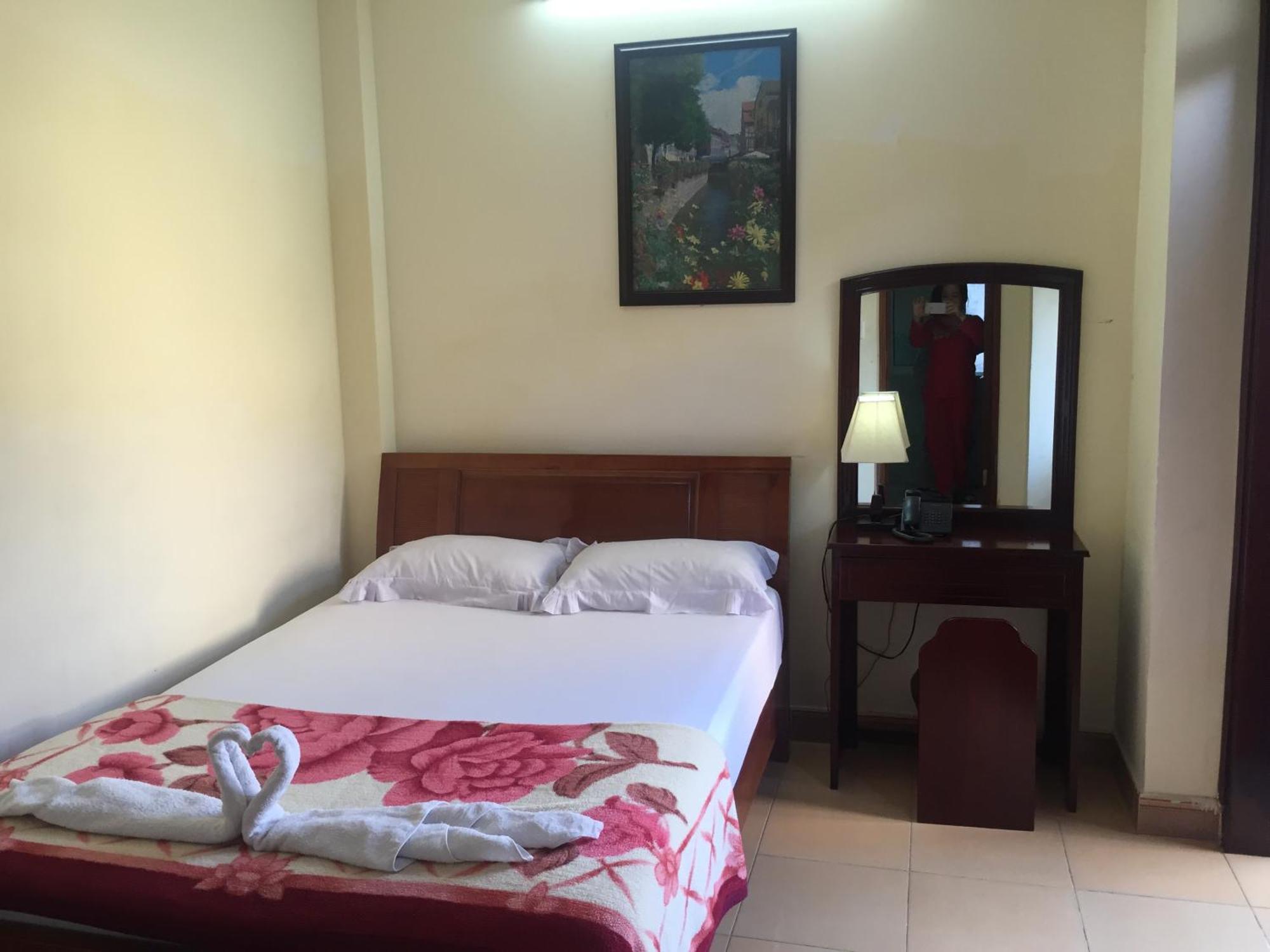 Star Binh Duong Hotel Hue Quarto foto