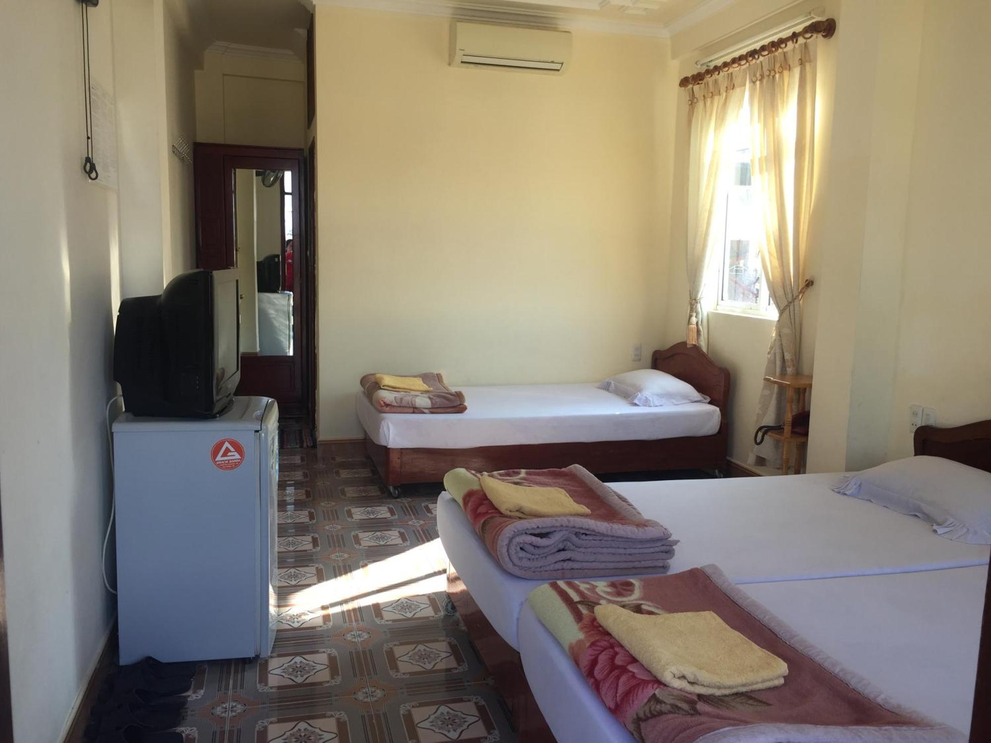 Star Binh Duong Hotel Hue Quarto foto